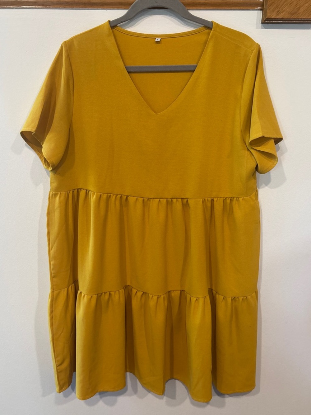 Women’s Mustard Tiered V-Neck Short Sleeve Dress Size Large